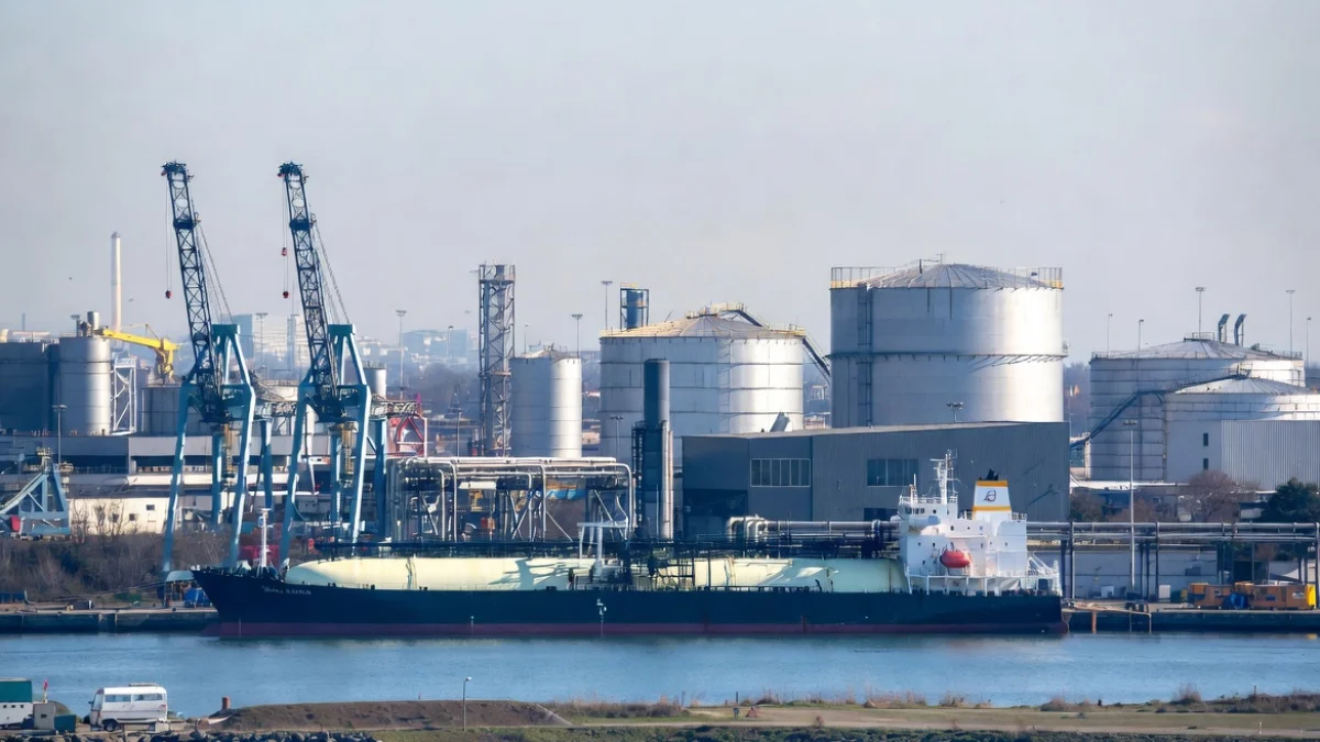 EU Prepares Members For Prolonged Energy Market Disruption